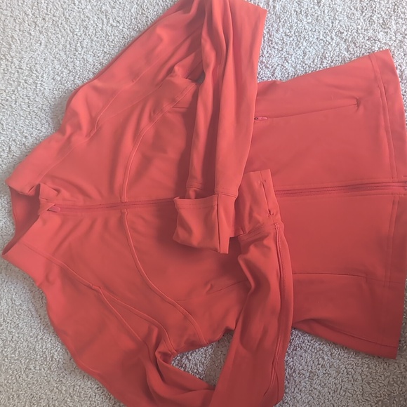 Lululemon align define jacket waist length - Picture 2 of 5